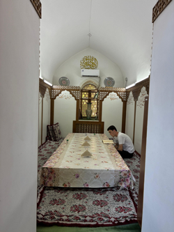 Senin Aşkın Beni Düşürdü Yola- Türkistan Notları-3