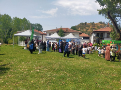 Gezgin Çocuk Atölyesi Taraklı'da Çocukları Eğlendirdi