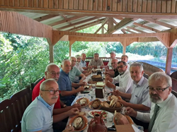 Emekli Halk Eğitimciler Taraklı'da Buluştu