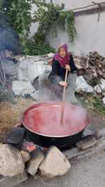 Taraklı’da Salça Kazanları Kaynıyor