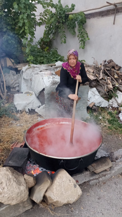 Taraklı’da Salça Kazanları Kaynıyor