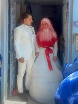 Manav Ahmet Oğlunu Evlendirdi