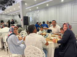 Manav Ahmet Oğlunu Evlendirdi