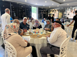 Manav Ahmet Oğlunu Evlendirdi