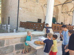 Lale Karabıyık İçin Taraklı'da Lokma Hayrı