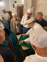 Yunuspaşa Camii’nde Mevlid Kandili’nde Sakal-ı Şerif Ziyarete Açıldı