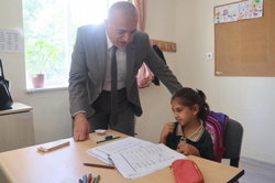 Taraklı Milli Eğitim Müdürü Ahmet Kıvcı’dan Yenidoğan İlk/Ortaokulu’na Ziyaret