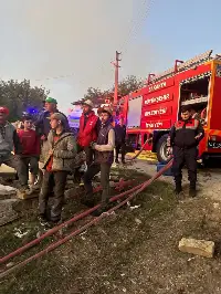 Ahşap Ev Yangında Kullanılamaz Hale Geldi