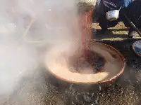 HACIYAKUP PAŞALAR’DA PEKMEZ KAYNATMA MESAİSİ