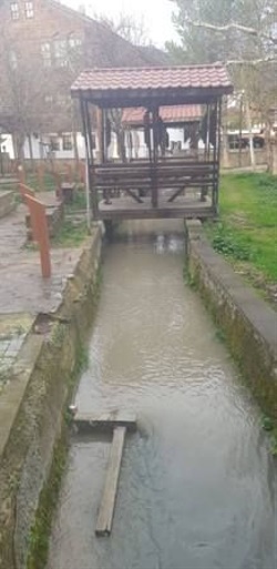 Rüştiye Meydanı Bakımsızlığa Terk Edildi