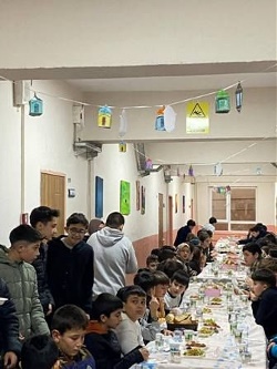 Taraklı'da Gençlik İftarda Buluştu