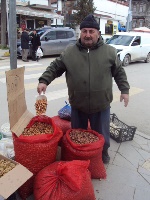 Arpacık Soğan Pazara İndi