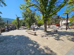 Tarihi Çınar ve Şehit Mehmet Nuri Kocabıyık Parkı 'na Düzenleme