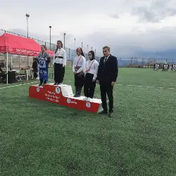 Taraklı Ortaokulu'ndan Okçulukta 12’den Vurdu