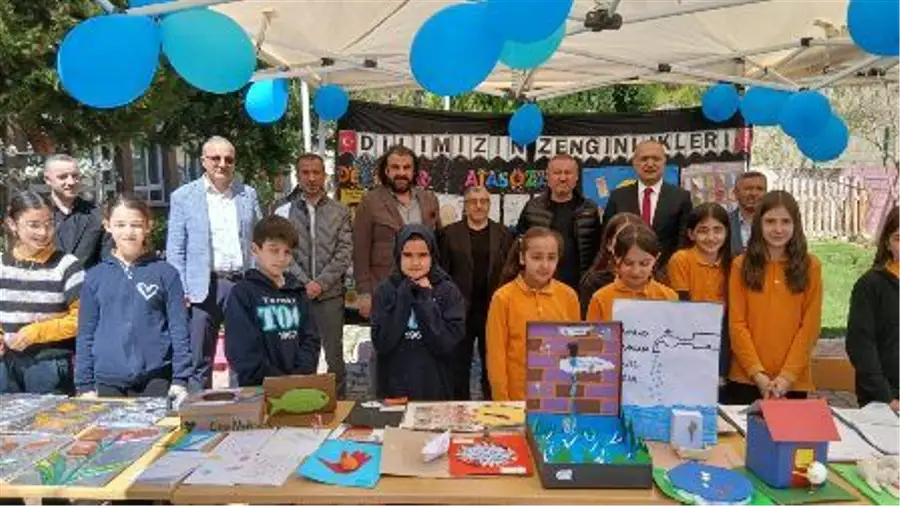 Taraklı Ortaokulu’nda “Dil Bahçem” Sergisi Açıldı