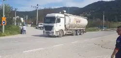 Taraklı Kavşağında Kaza Tehlikesi
