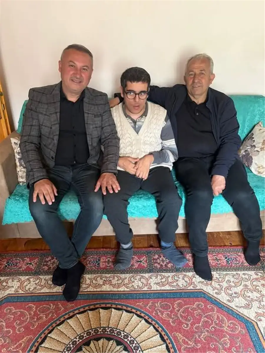 AK Parti'den Anlamlı Ziyaret