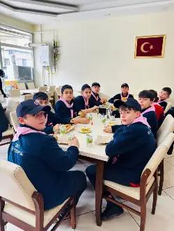Taraklı’da 19 Mayıs Coşkusu İzcilerle Taçlandı