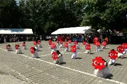 Yıl Sonu Çocuk Etkinliği Coşkuyla Gerçekleştirildi