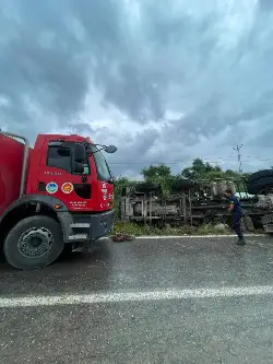 Taraklı'da Beton Mikseri Devrildi: 1 Yaralı