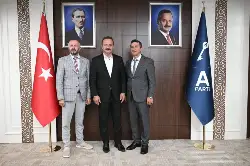 Mehmet Esen Anahtar Parti Genel Merkezde