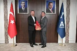 Mehmet Esen Anahtar Parti Genel Merkezde