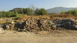 Taraklı'da Çöp Yığını Tepki Çekiyor