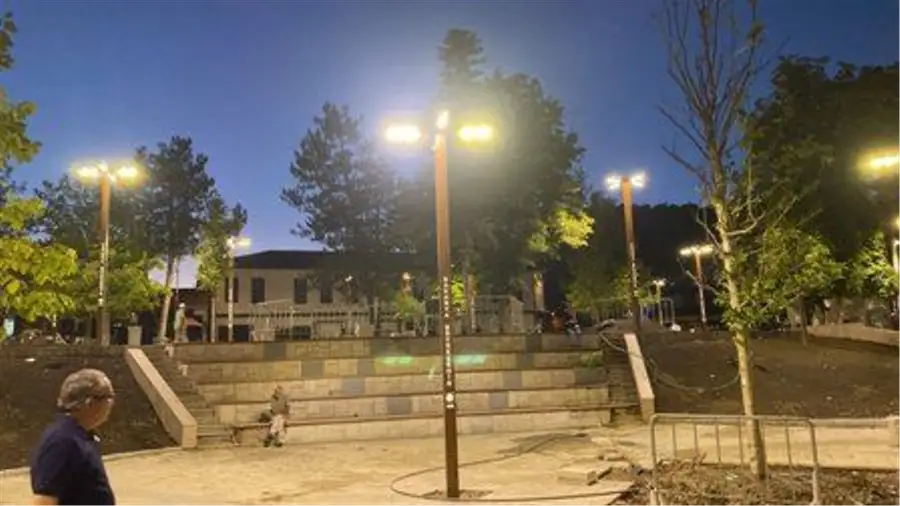 Taraklı Meydanı Gece Işıl Işıl