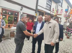 Eski futbolcu, AK Parti MKYK Üyesi Mesut Özil,Taraklı’da ziyaretlerde bulundu