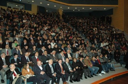 Kılıçdaroğlu Sakarya Üniversitesinde
