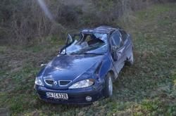 Otomobil Şarampole Uçtu : 4 Yaralı