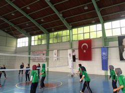 ÇP Anadolu Lisesi Kızları Voleybol'da Rüzgar Gibi