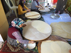 Taraklı'da Ev Hanımlarının Kışlık Telaşı Başladı