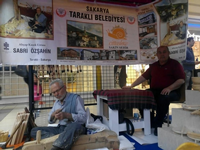 Tahta Kaşık Ustası Sabri Özşahin Antalya'da Fuarda