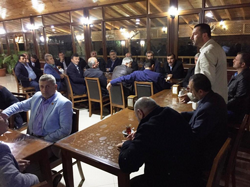 AK Parti Taraklı Teşkilatından Muhtarlara Yemek