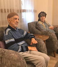 106 yaşındaki Muzaffer Gezer ve 93 yaşındaki Emine Gezer'den Bayram Mesajı