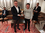 Satranç Şampiyonları Kupalarını AldıHalis Hacıismailoğlu, Halil Yavuz, Turnuva Şampiyonu