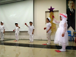 4-6 yaş Kur'an kurslarından yılsonu etkinliği